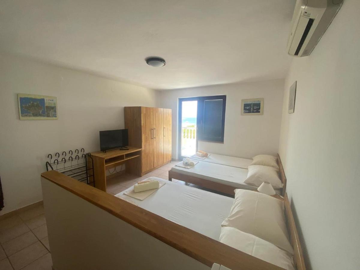 Apartmani Sunset Lopar Eksteriør bilde