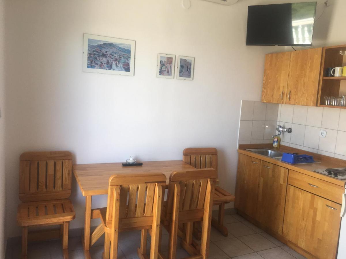 Apartmani Sunset Lopar Eksteriør bilde